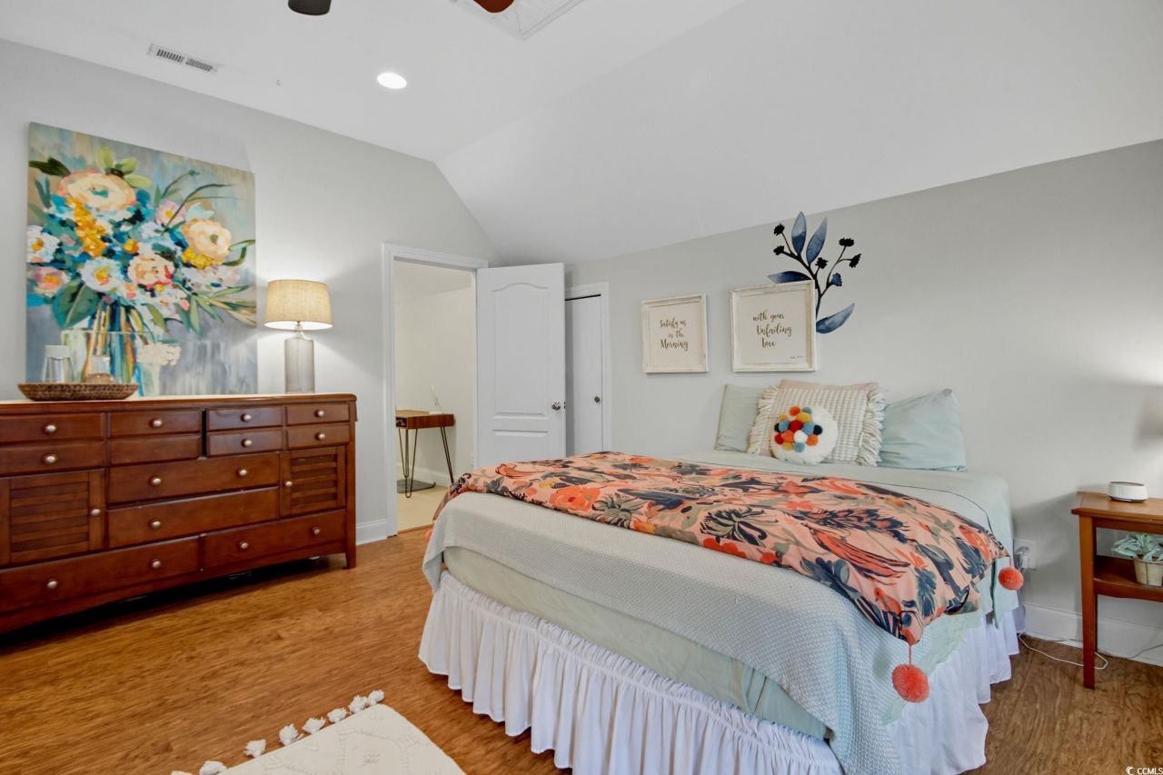 21 Craftsman Ln. Photo 31