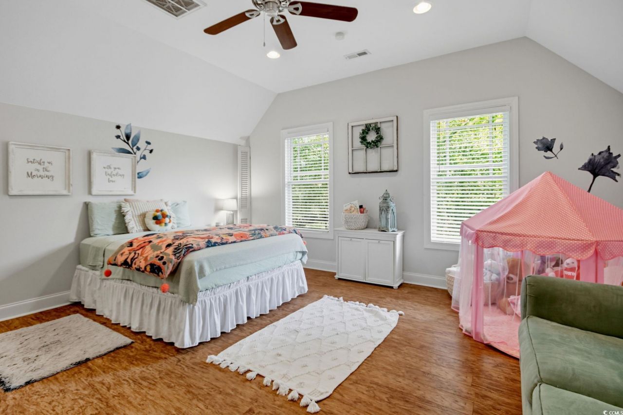 21 Craftsman Ln. Photo 33