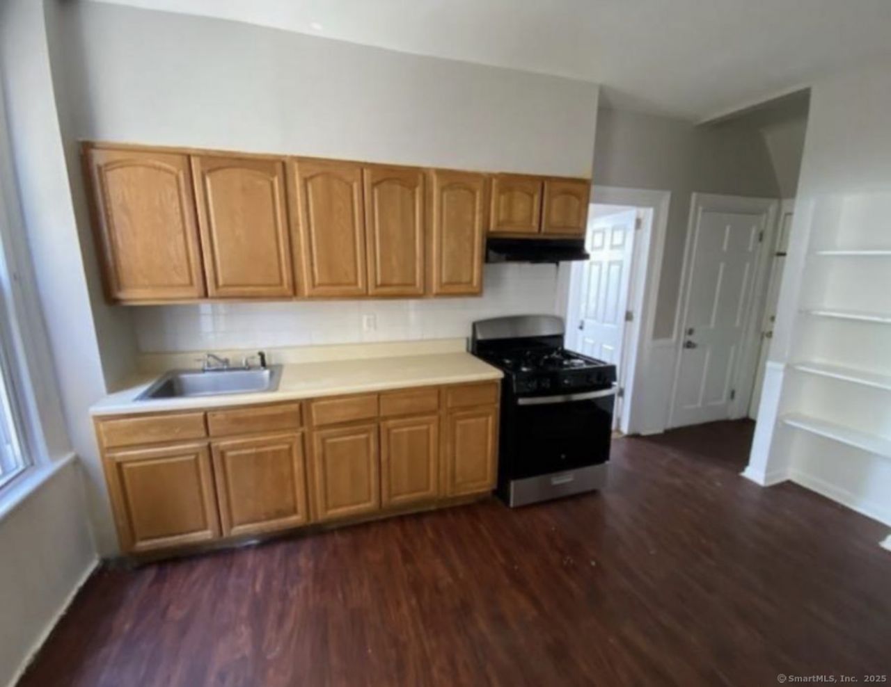 317 Madison, Unit 1st, Bridgeport, CT 06604 Main Photo