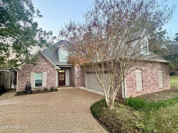 101 Sandstone Drive, Brandon, MS 39047