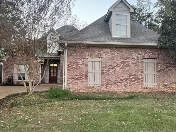 101 Sandstone Drive, Brandon, MS 39047