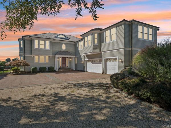 26 Sunset Avenue, East Quogue, NY 11942