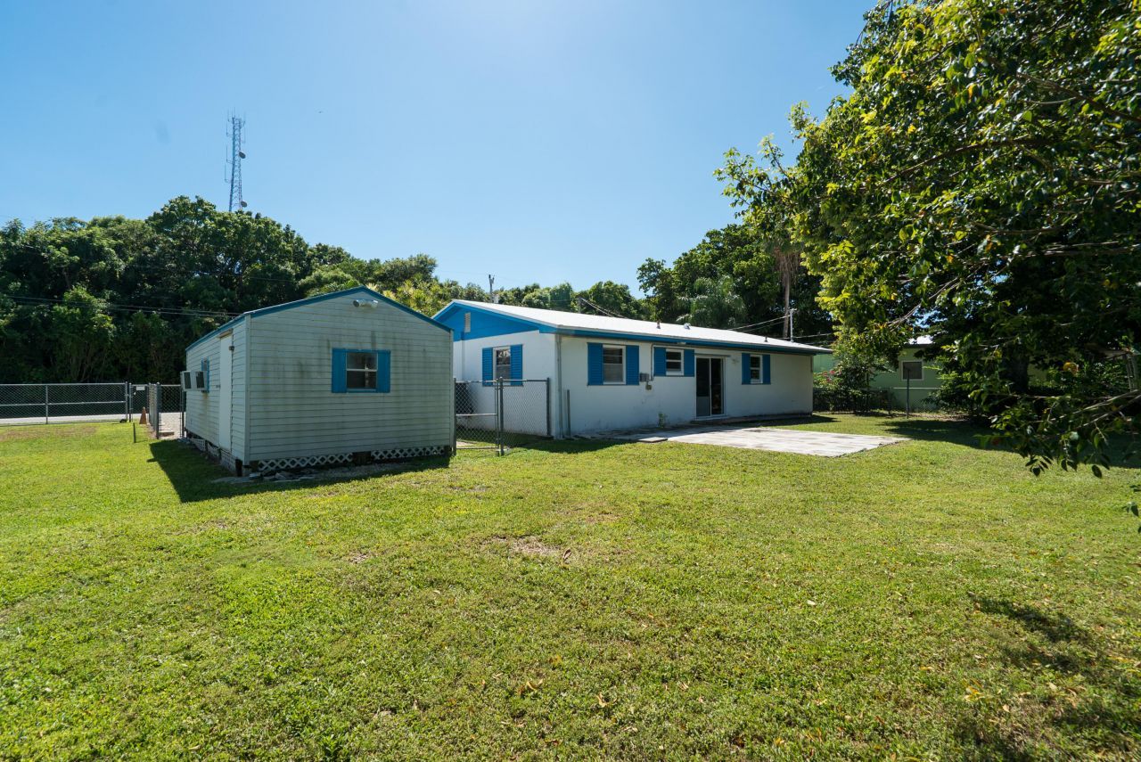 8 S Andros Road, Key Largo, FL 33037 Photo