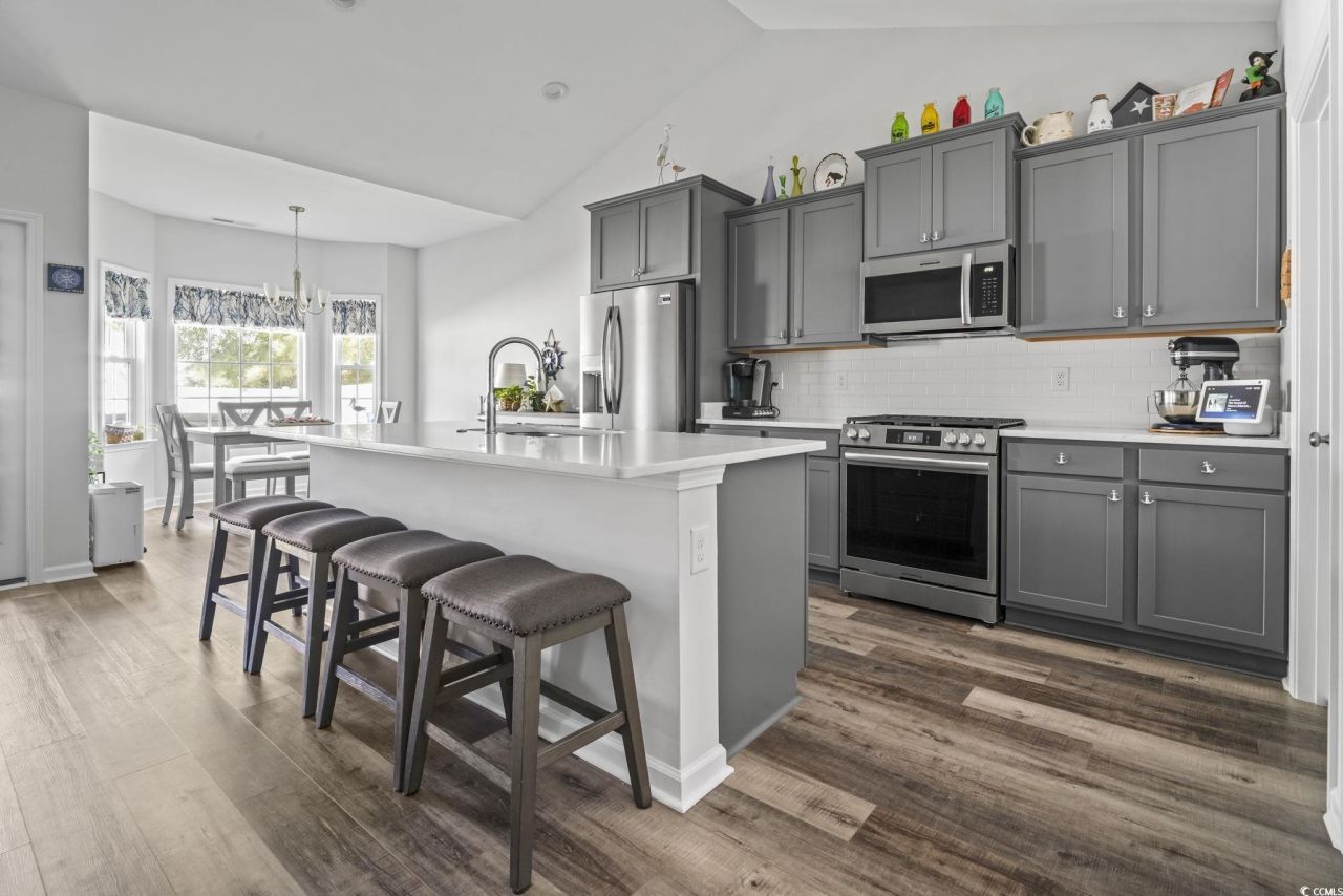 308 Concorde Dr. Photo 11