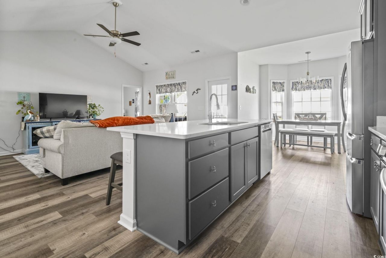 308 Concorde Dr. Photo 13