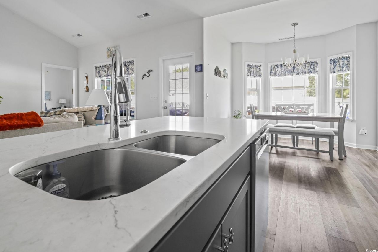 308 Concorde Dr. Photo 15