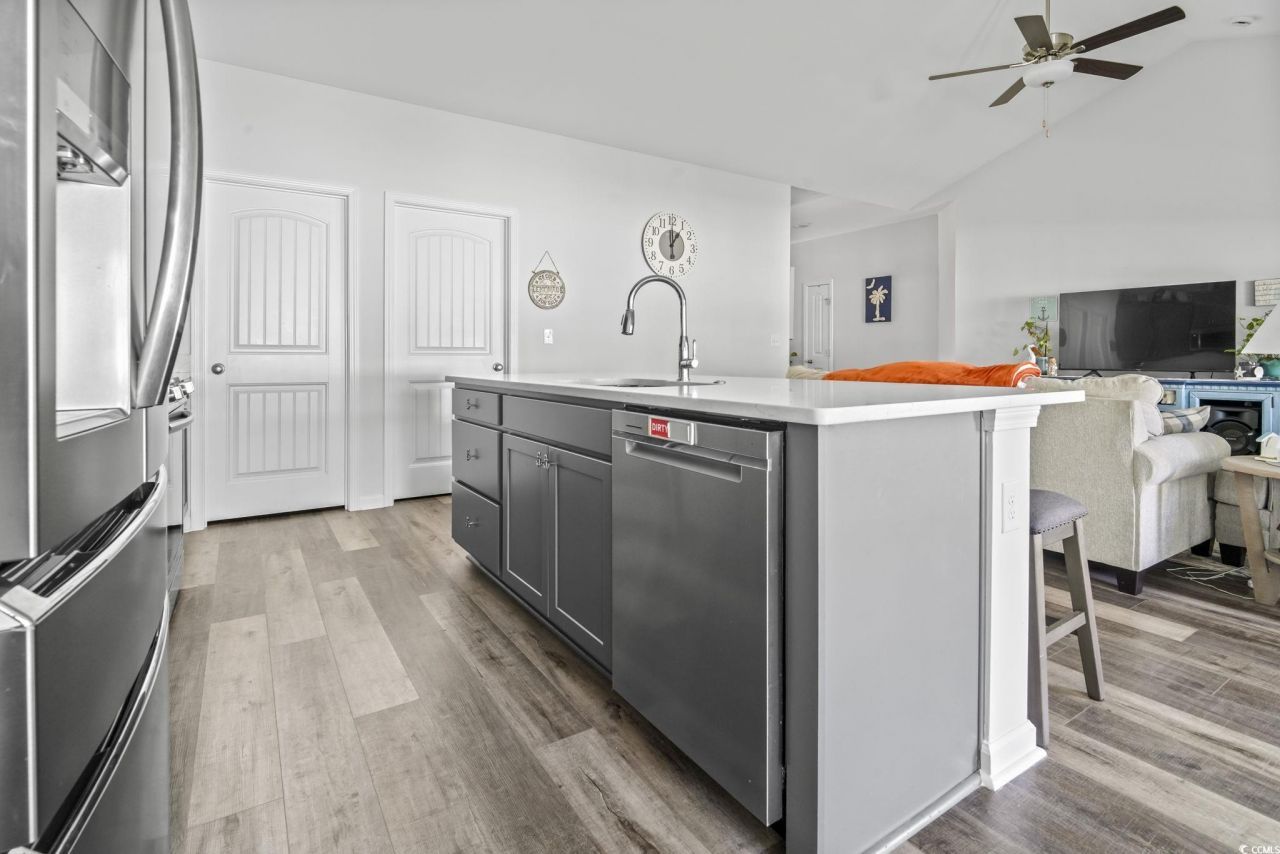 308 Concorde Dr. Photo 16