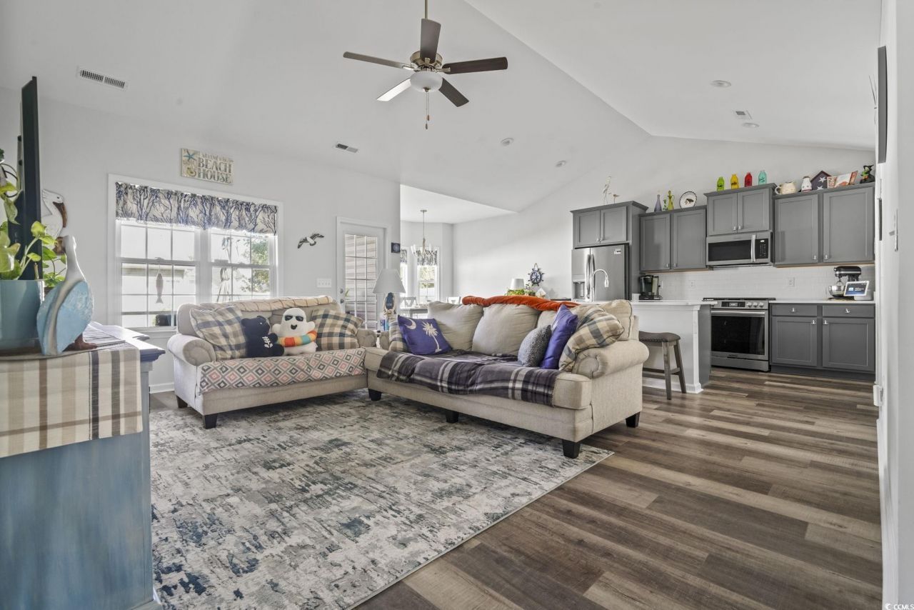 308 Concorde Dr. Photo 18