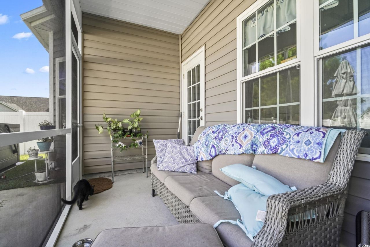 308 Concorde Dr. Photo 32