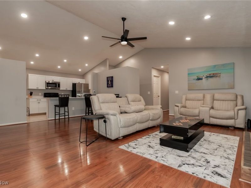 321 Parkway Boulevard, Madison, OH 44057 Photo 12