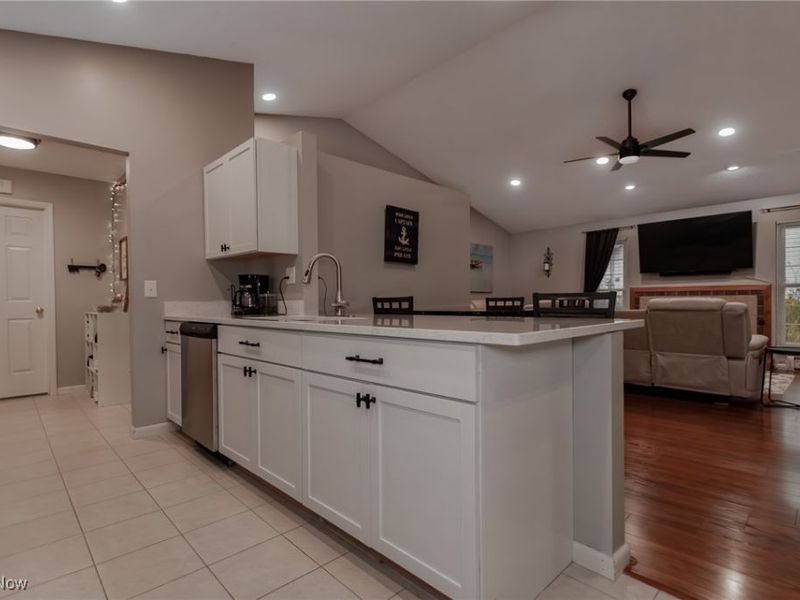 321 Parkway Boulevard, Madison, OH 44057 Photo 5