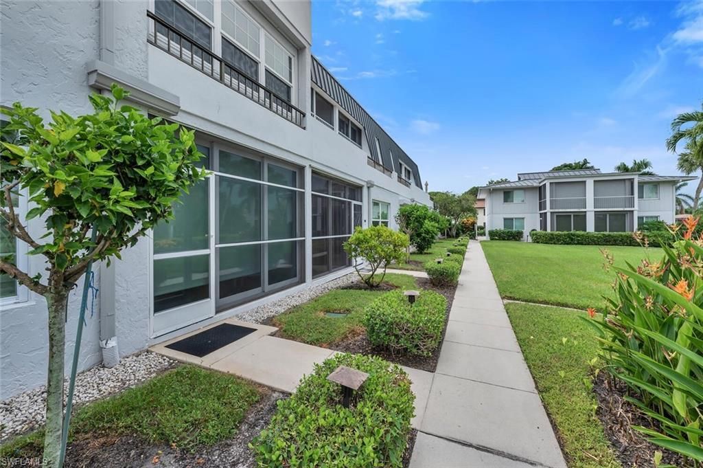 4200 Belair Ln, Unit 105, Naples, FL 34103 Photo