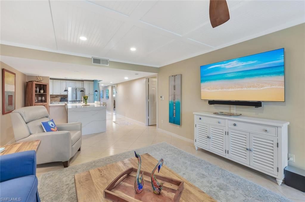 4200 Belair Ln, Unit 105, Naples, FL 34103 Photo