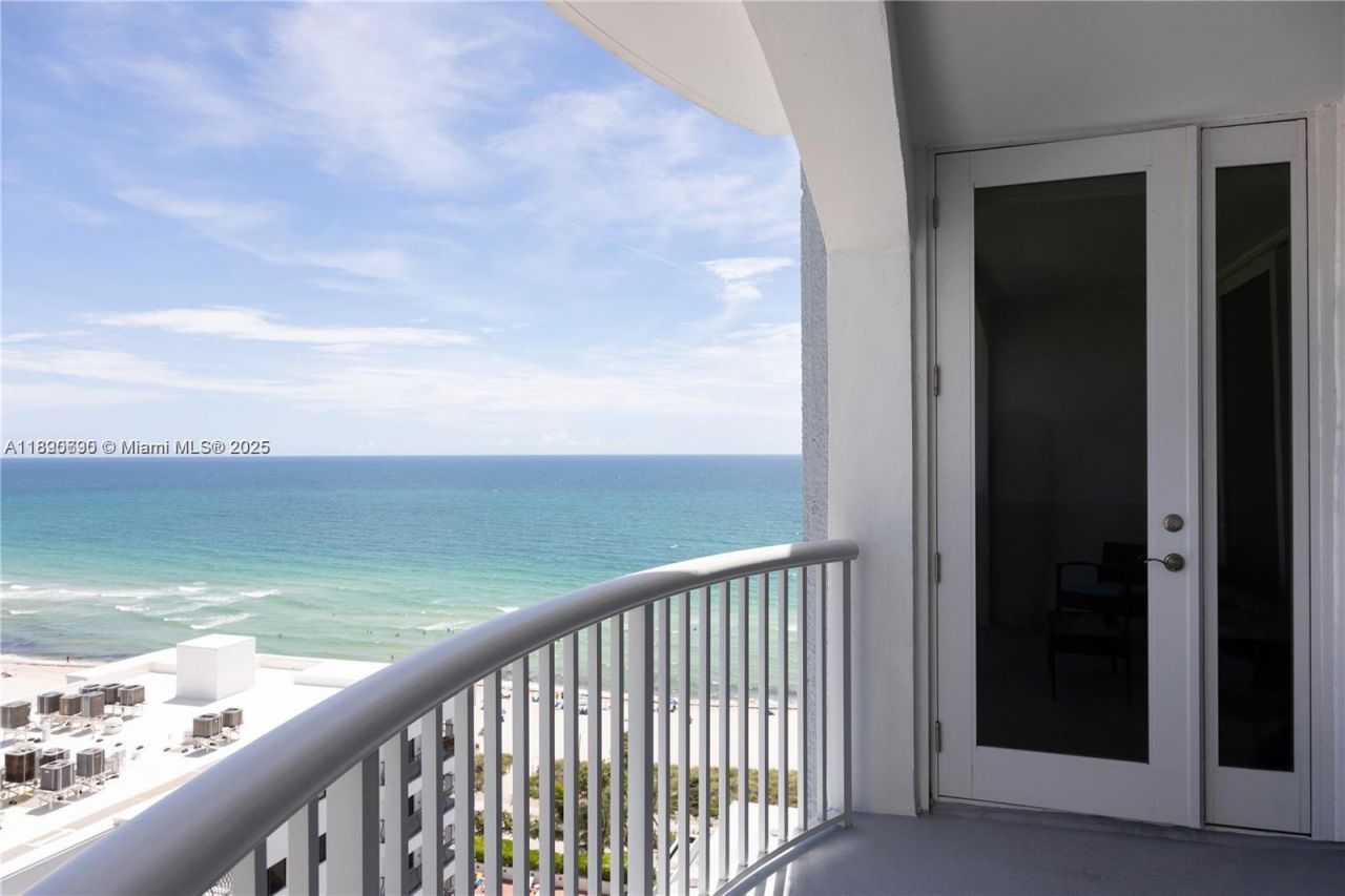 5555 Collins Ave, Unit 11U, Miami Beach, FL 33140 Photo