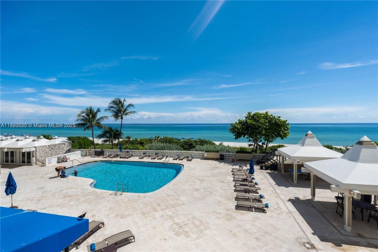 5555 Collins Ave, Unit 11U, Miami Beach, FL 33140 Photo