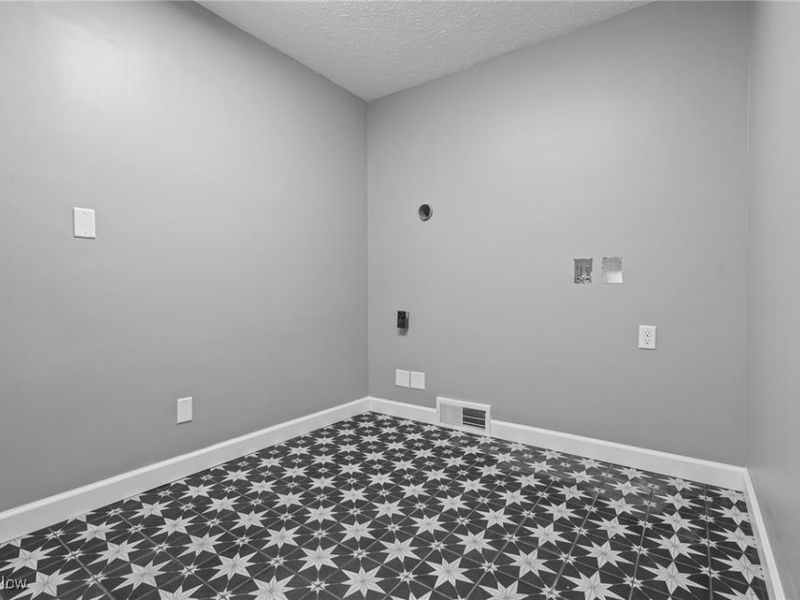 1043 Krumroy Road, Akron, OH 44306 Photo 19