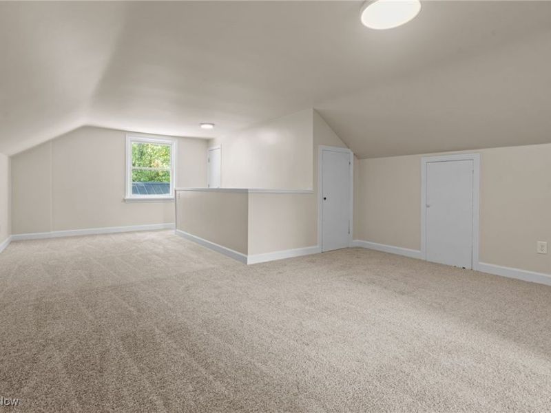 1043 Krumroy Road, Akron, OH 44306 Photo 23