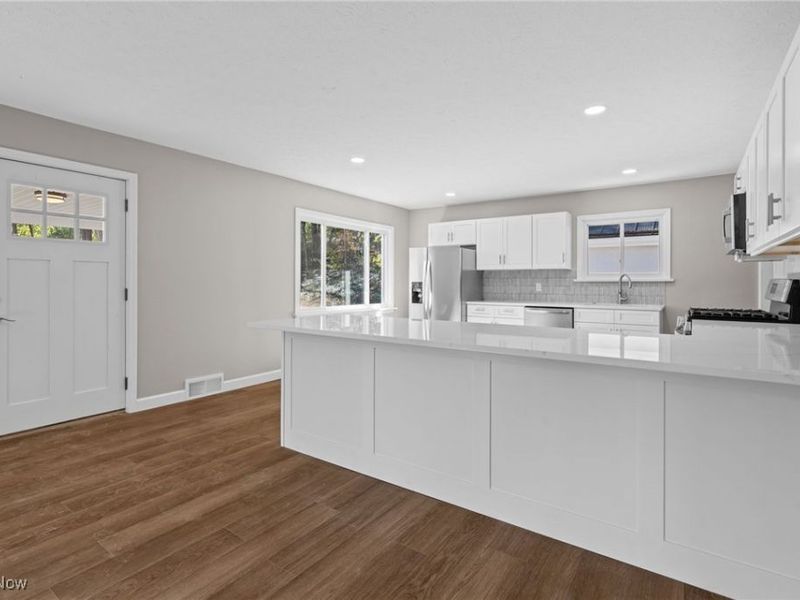 1043 Krumroy Road, Akron, OH 44306 Photo 6