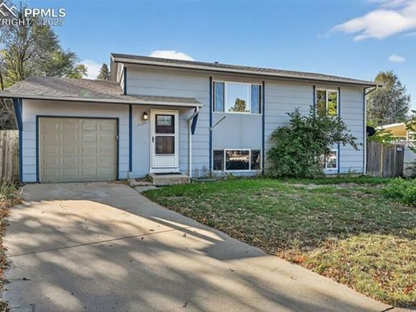 4135 Neat Place, Colorado Springs, CO 80917