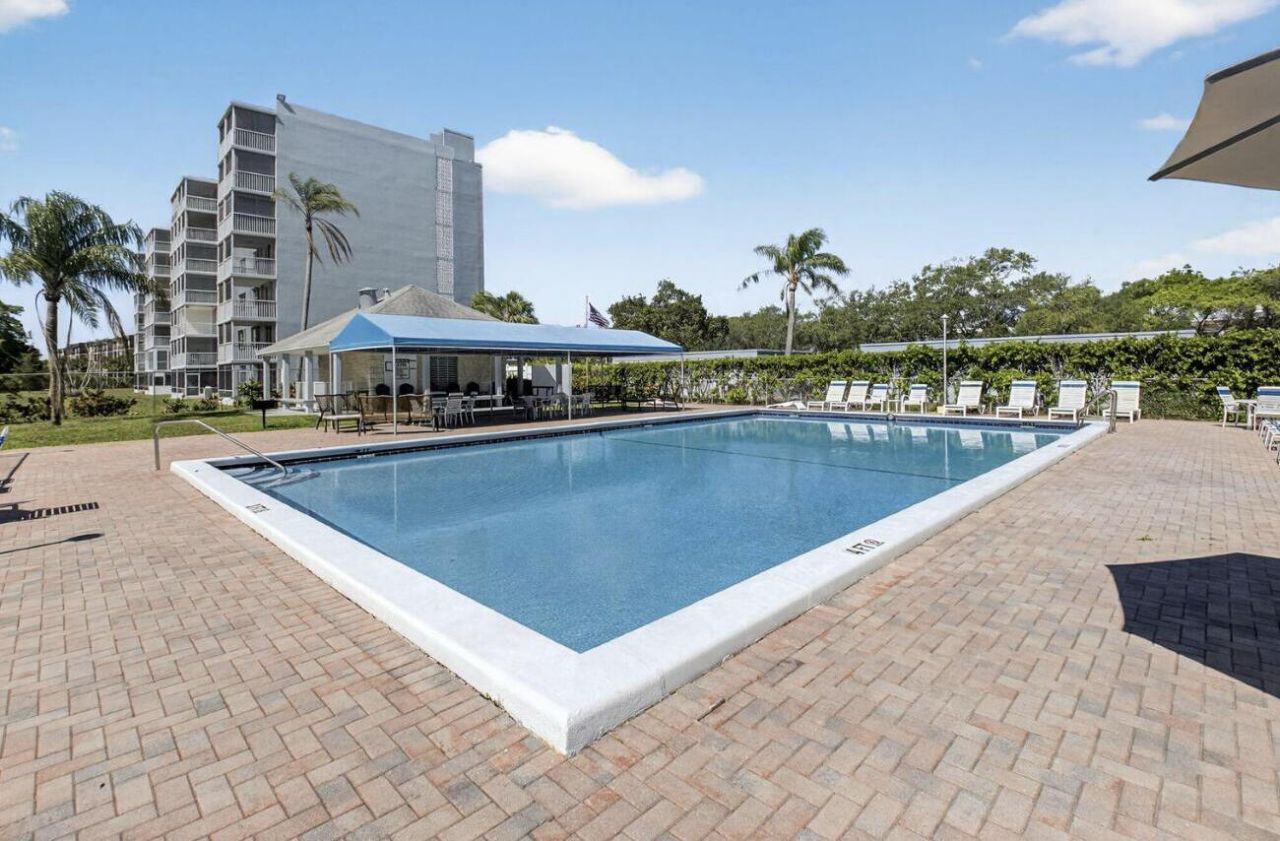 5700 NW 2nd Avenue, Unit 702, Boca Raton, FL 33487 Photo