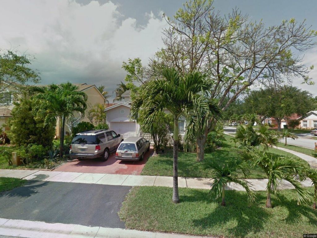 8741 SW 10th Street, Pembroke Pines, FL 33025 Photo