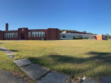 21 SCHOOL ST, THOMPSONTOWN, PA 17094