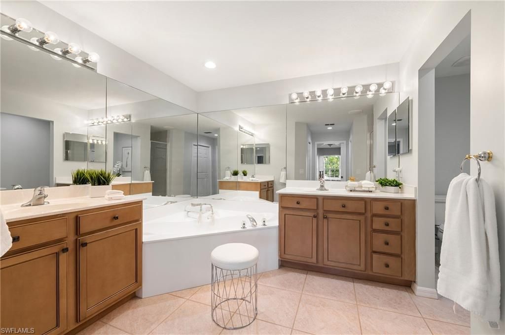 23320 Coconut Island Dr, Unit 202, Estero, FL 34134 Photo