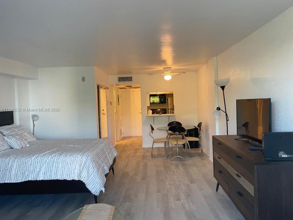 2560 S Ocean Blvd, Unit 312, Palm Beach, FL 33480 Photo