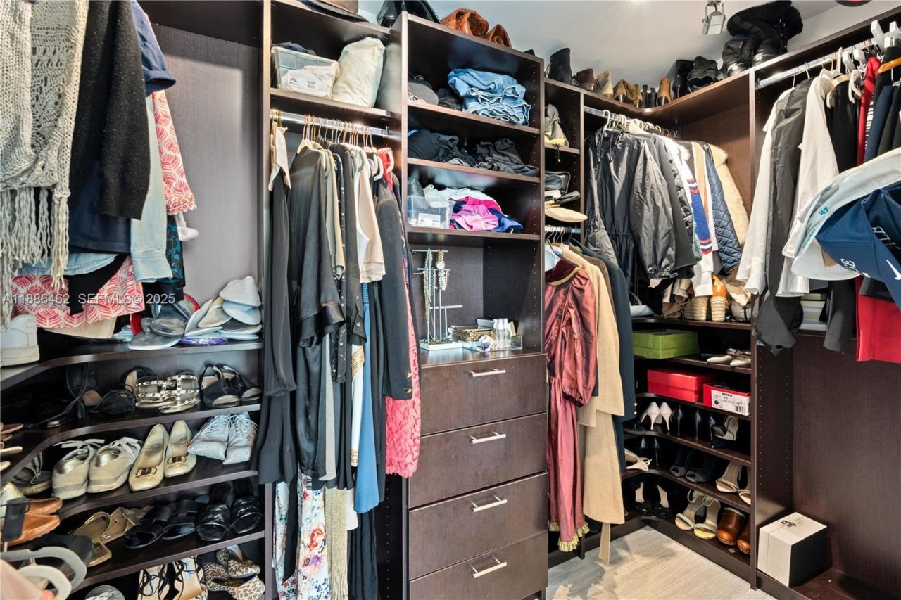 1080 Brickell Ave, Unit 2606, Miami, FL 33131 Photo