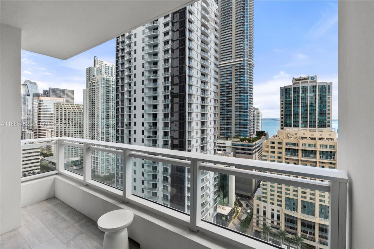 1080 Brickell Ave, Unit 2606, Miami, FL 33131 Photo