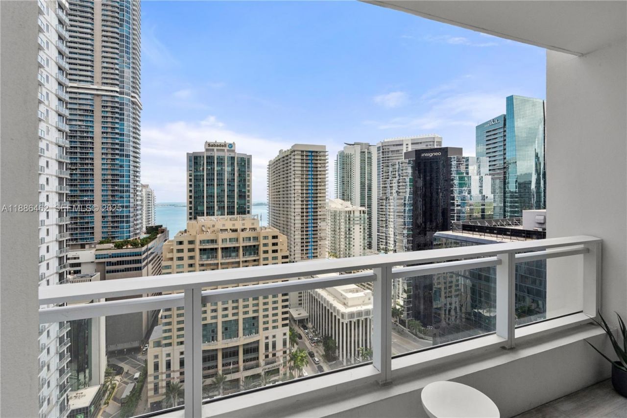 1080 Brickell Ave, Unit 2606, Miami, FL 33131 Photo