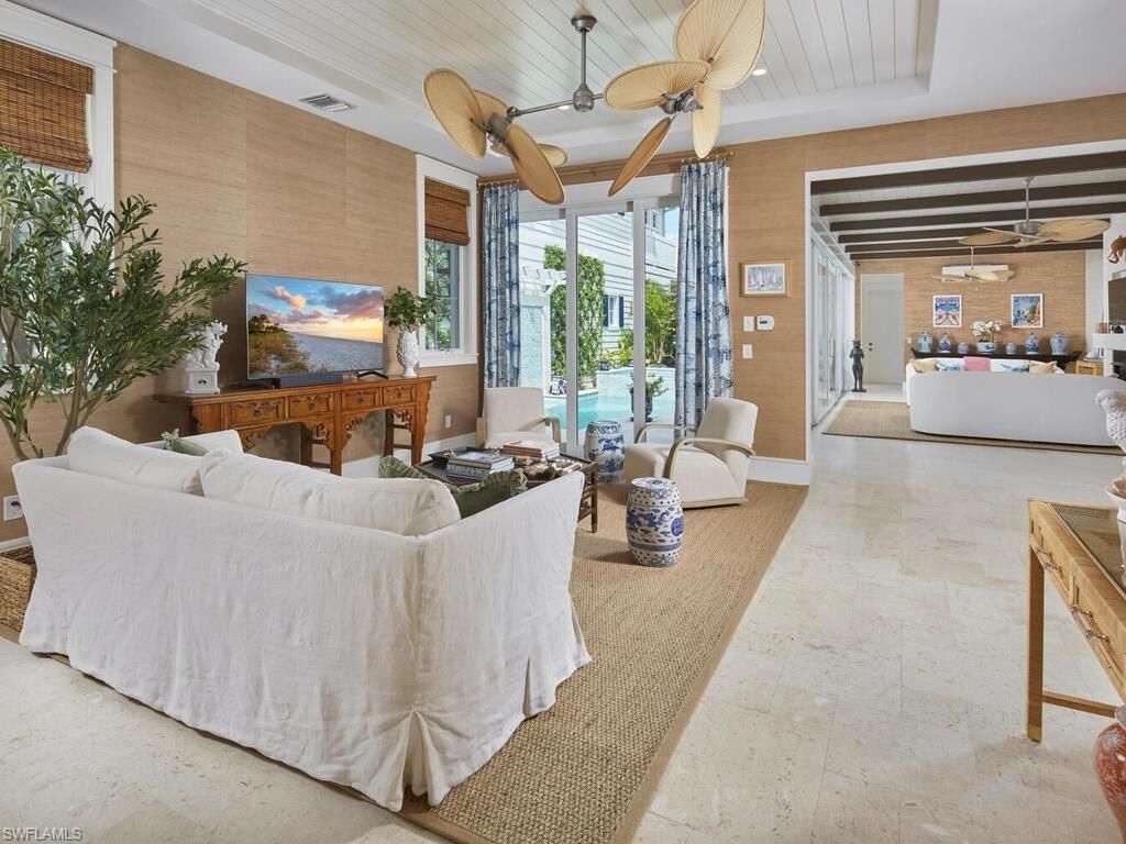 909 10th Ave S, Naples, FL 34102 Photo