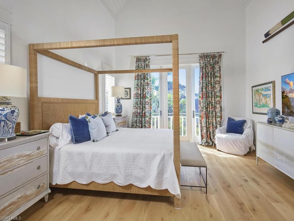 909 10th Ave S, Naples, FL 34102 Photo