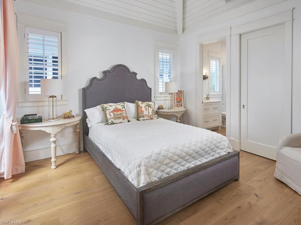 909 10th Ave S, Naples, FL 34102 Photo