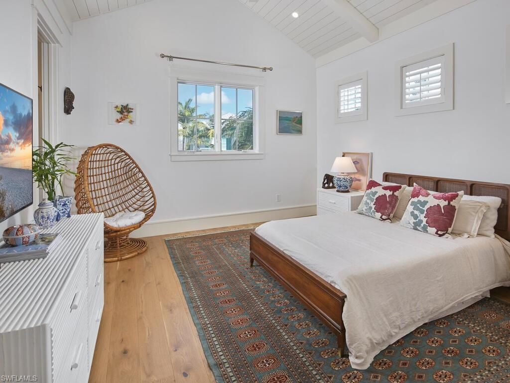 909 10th Ave S, Naples, FL 34102 Photo