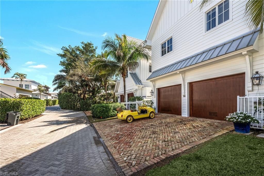 909 10th Ave S, Naples, FL 34102 Photo