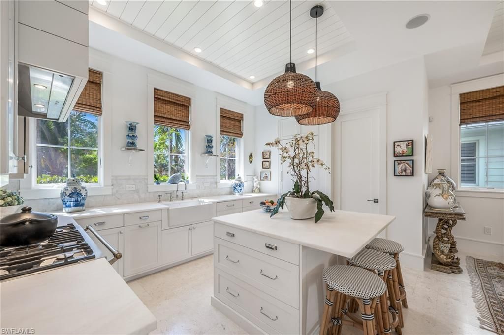 909 10th Ave S, Naples, FL 34102 Photo