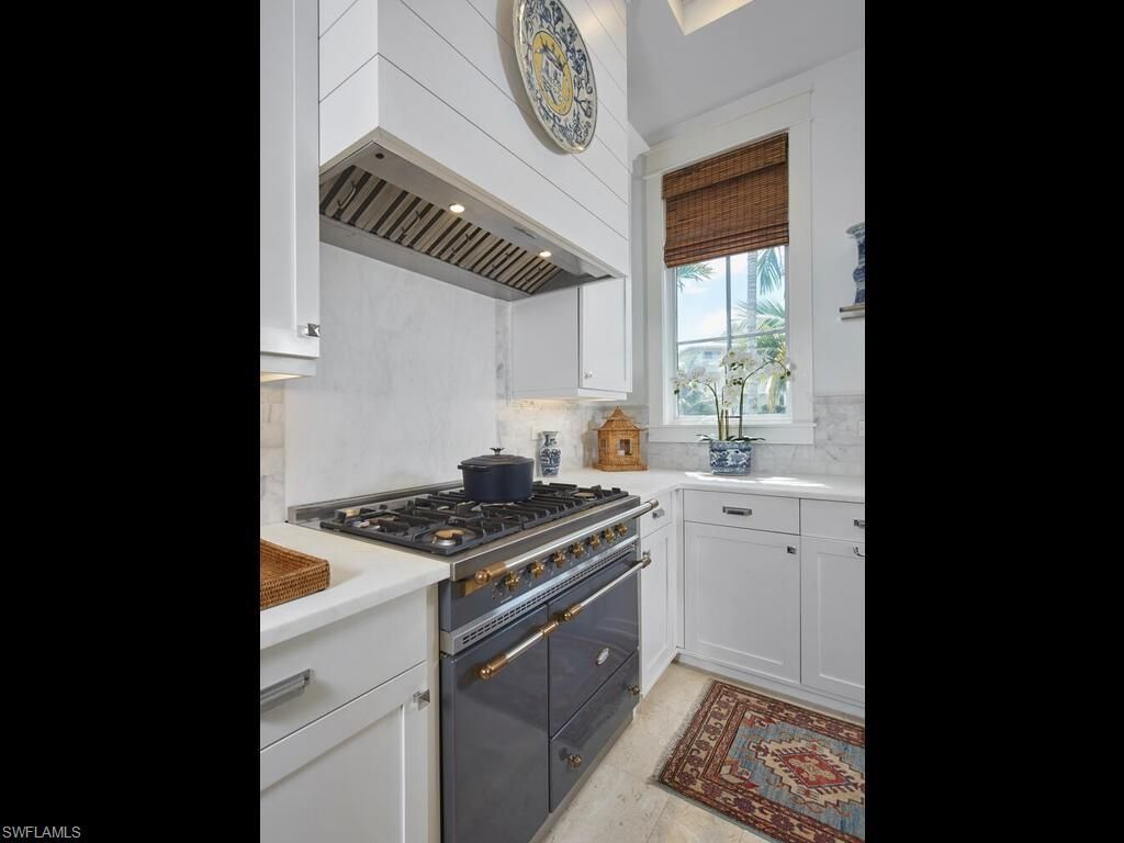 909 10th Ave S, Naples, FL 34102 Photo