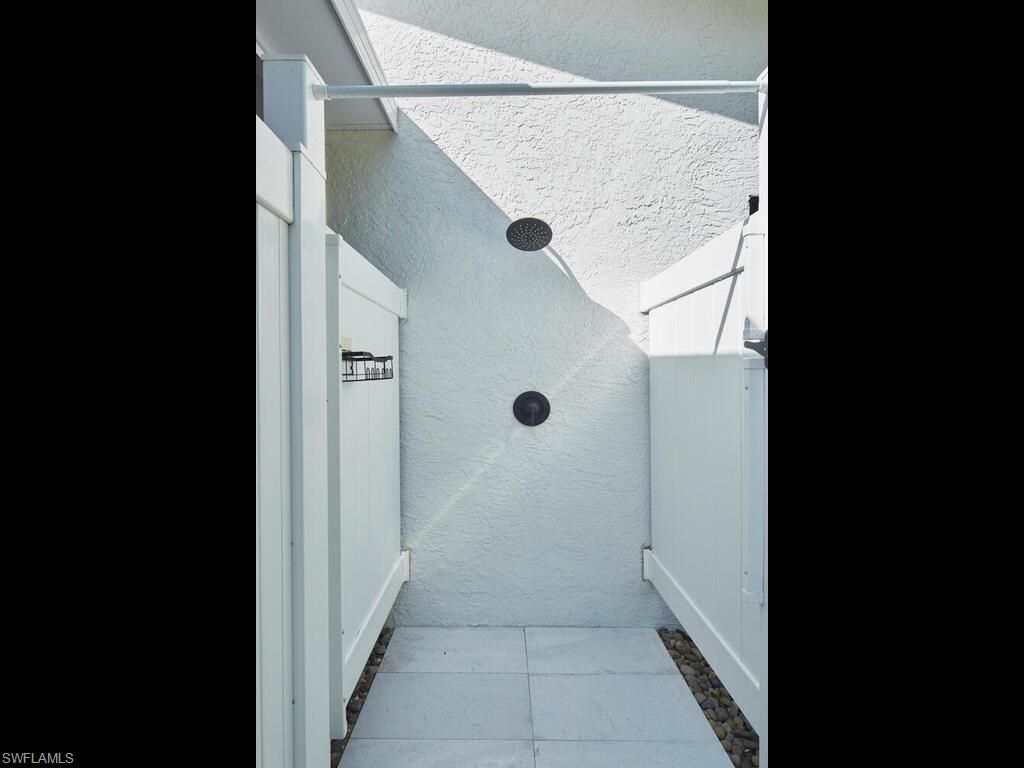 1080 13th St N, Naples, FL 34102 Photo