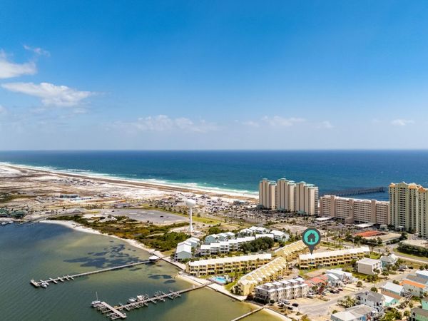 8520 Gulf Boulevard, Unit # UT-32, Navarre, FL 32566