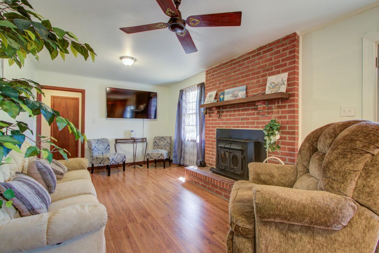 1925 Belgrade Avenue Photo 12