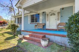 1925 Belgrade Avenue photo 4