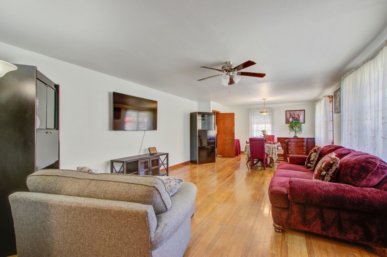 1925 Belgrade Avenue Photo 7