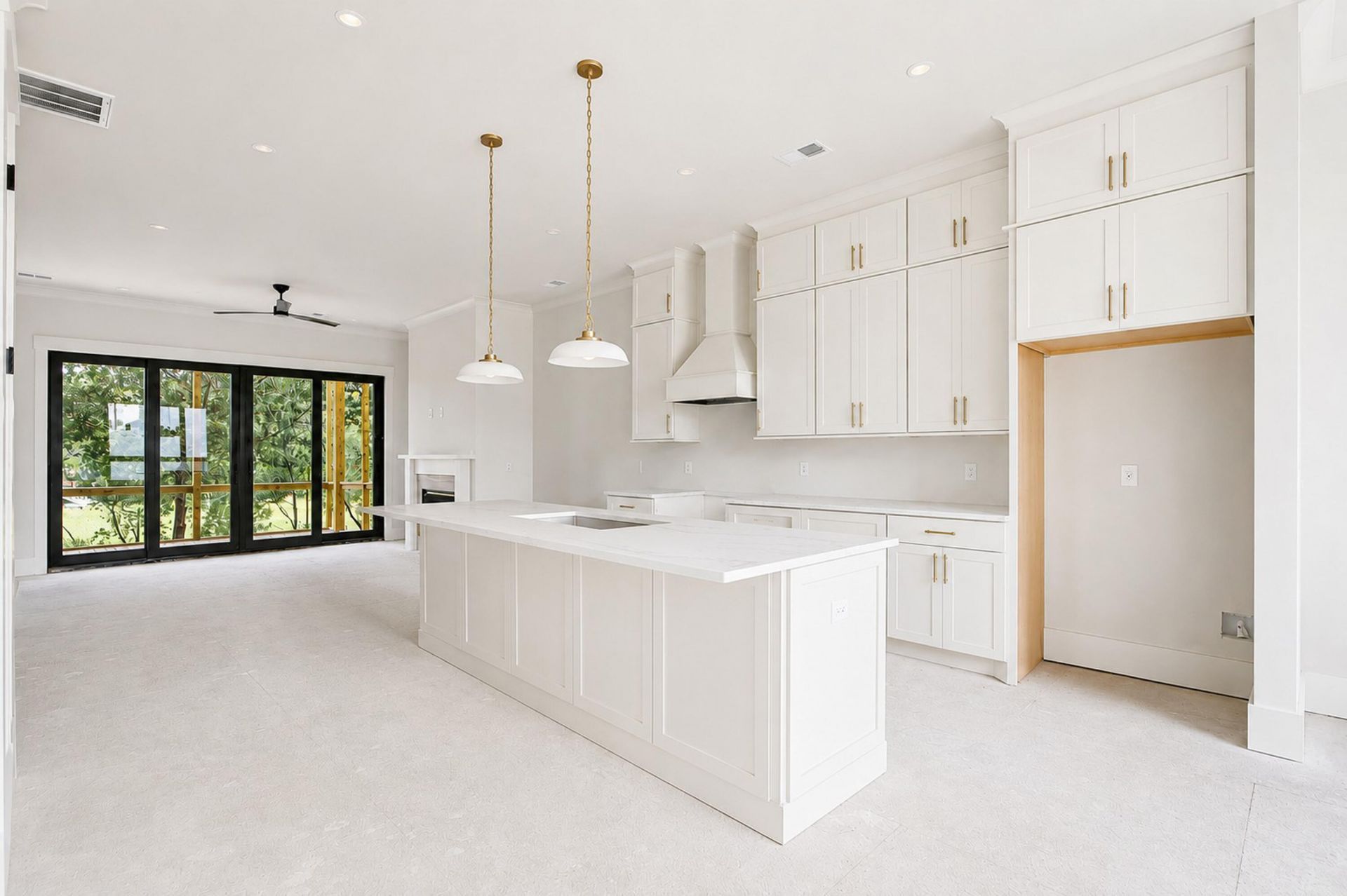 830 Curved Creek Court Photo 9