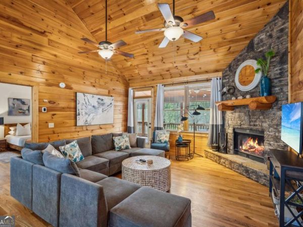 115 Adina Drive, Ellijay, GA 30540