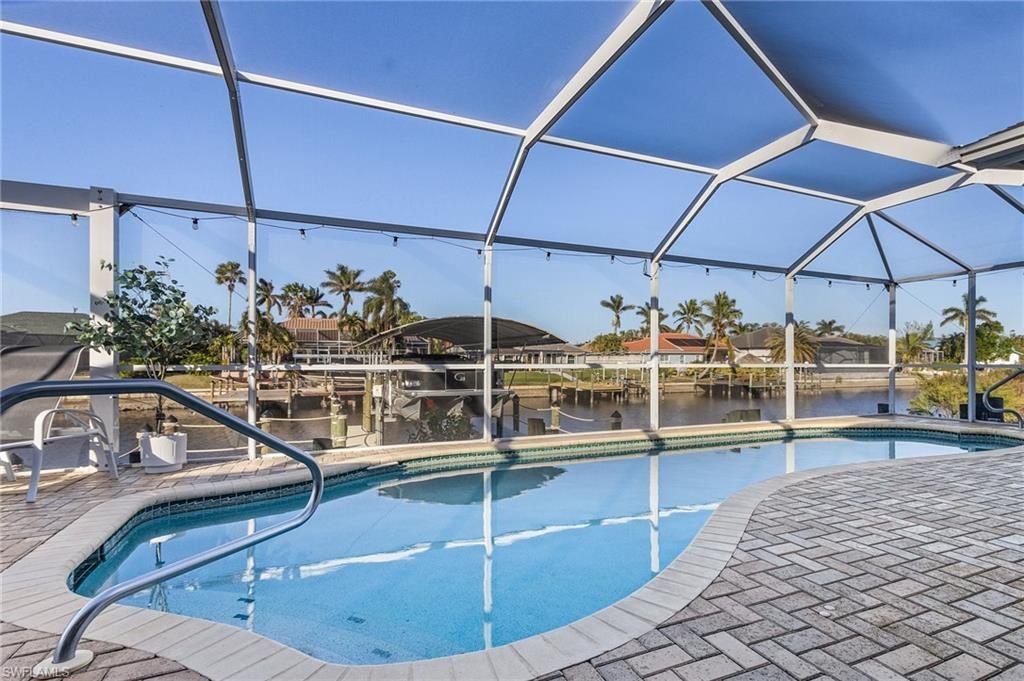 2027 SE 21st St, Cape Coral, FL 33990 Photo