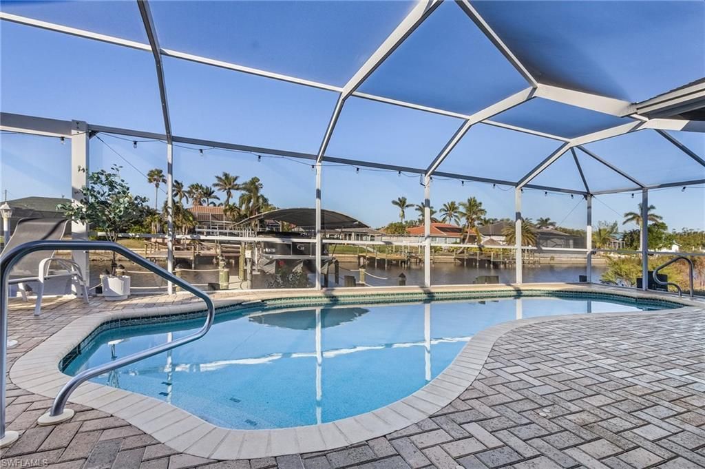 2027 SE 21st St, Cape Coral, FL 33990 Photo