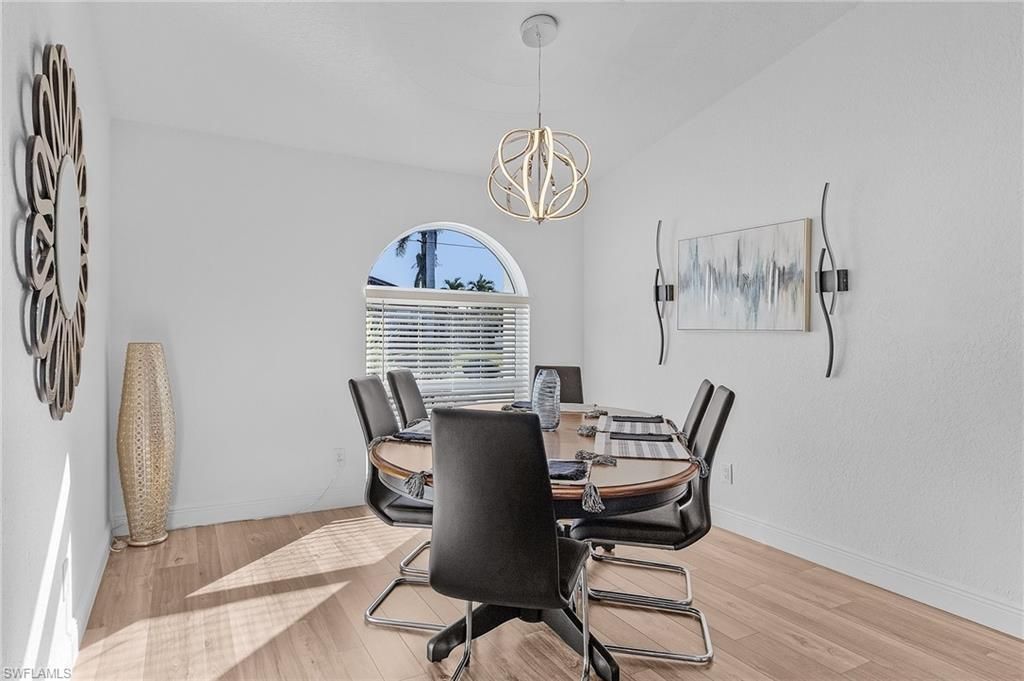 2027 SE 21st St, Cape Coral, FL 33990 Photo