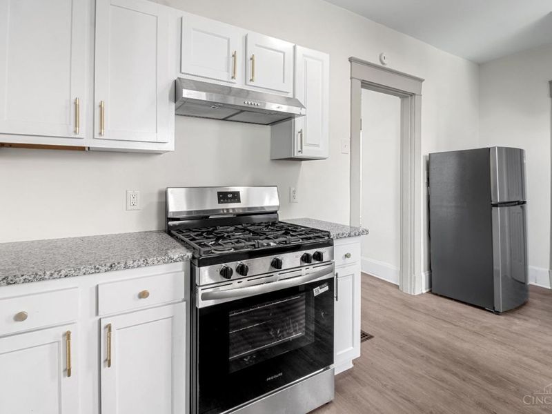 2344 Highland Avenue, Cincinnati, OH 45219 Photo 11