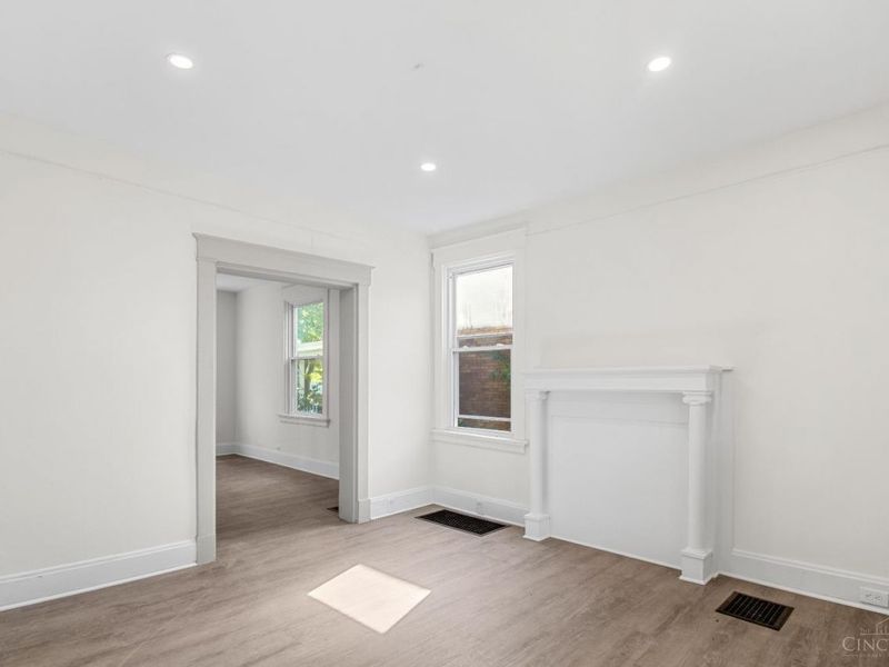 2344 Highland Avenue, Cincinnati, OH 45219 Photo 7